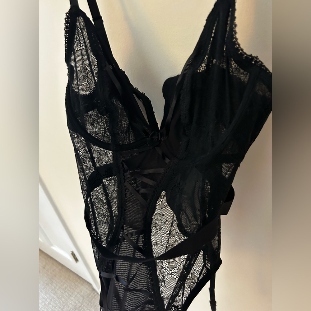 Adore me bodysuit -never worn